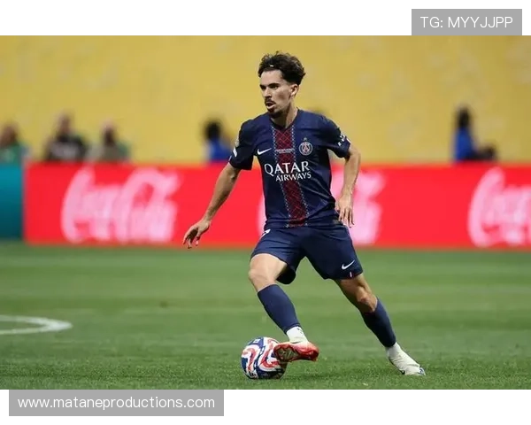 从后场出球点到前场连接器：维蒂尼亚的战术进化