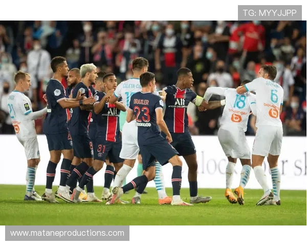 巴黎圣日耳曼边路主导进攻问题显现，当前阶段对整体战术稳定性面临考验