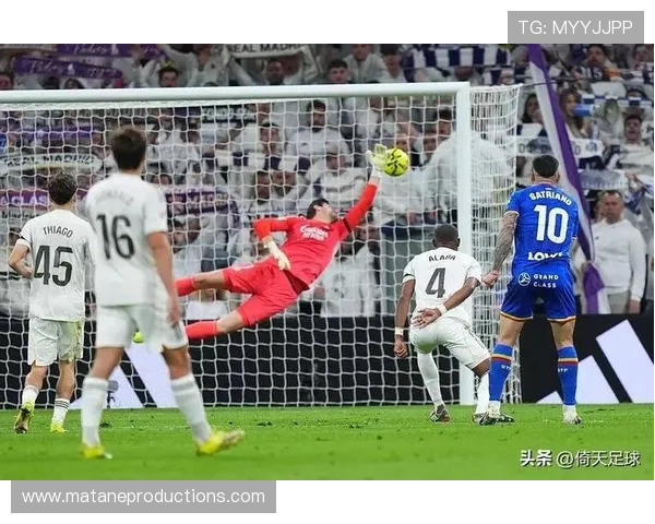 皇马进攻结构失衡问题逐渐显现,对球队战术稳定性产生影响